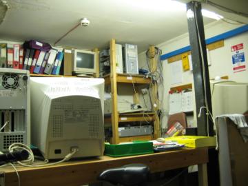 cube_office_network_server_rack.jpg