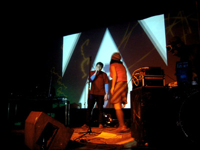 supergroup extreme --> live at the cube, new years eve 2003 --> 2004